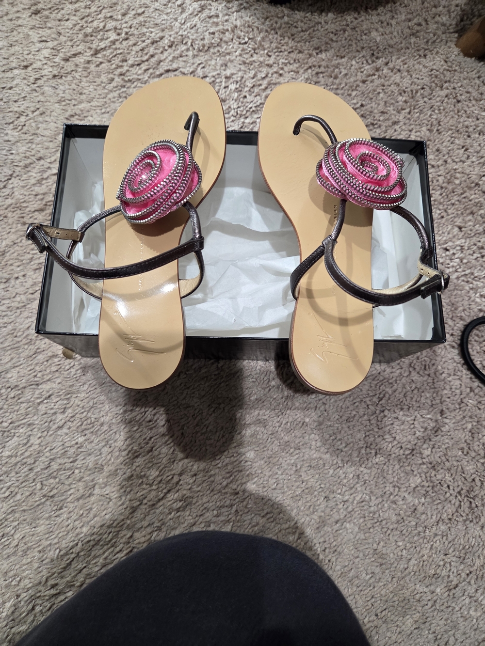 Giuseppe Zanotti Metallic Strap Sandals with Pink Rosette - Picture 2 of 7